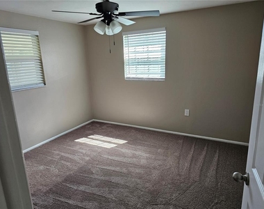 3551 Emory Drive - Photo Thumbnail 9