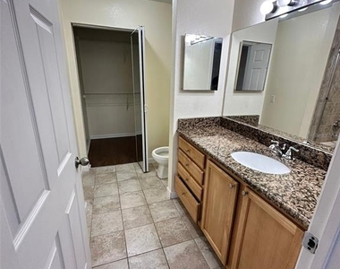 8957 Lee Vista Boulevard - Photo Thumbnail 8