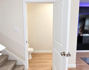 580 Preston Cove Drive - Photo Thumbnail 11