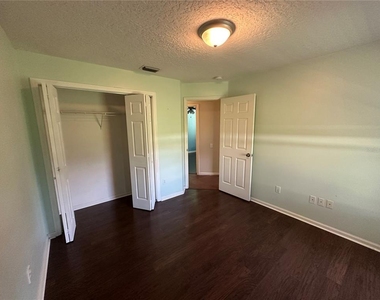3227 Herons Point Circle - Photo Thumbnail 25