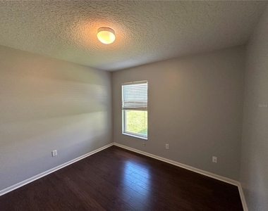 3227 Herons Point Circle - Photo Thumbnail 26