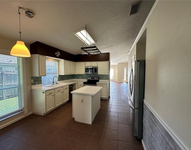 3227 Herons Point Circle - Photo Thumbnail 13