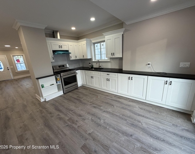 95 Fallbrook Street - Photo Thumbnail 9