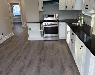 95 Fallbrook Street - Photo Thumbnail 8