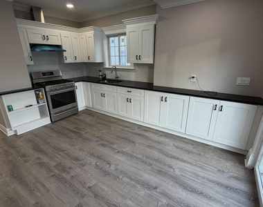 95 Fallbrook Street - Photo Thumbnail 10