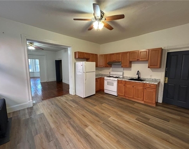 448 Pawnee Street - Photo Thumbnail 1