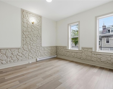 521 N Front Street - Photo Thumbnail 16