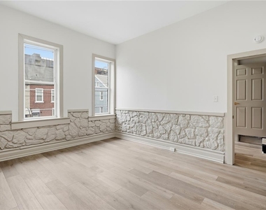 521 N Front Street - Photo Thumbnail 6