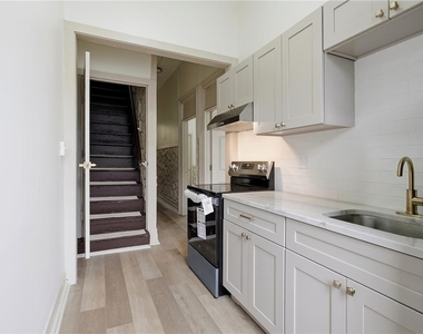 521 N Front Street - Photo Thumbnail 8