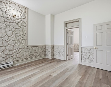 521 N Front Street - Photo Thumbnail 1