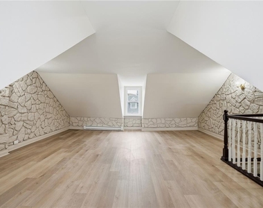 521 N Front Street - Photo Thumbnail 12