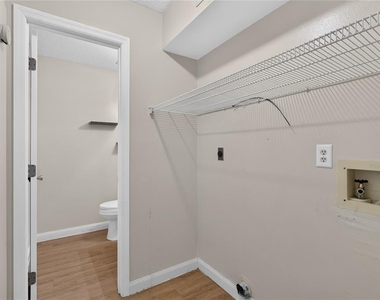 2701 Ne 10th Street - Photo Thumbnail 19