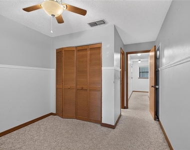 2701 Ne 10th Street - Photo Thumbnail 12