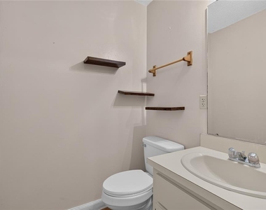 2701 Ne 10th Street - Photo Thumbnail 17