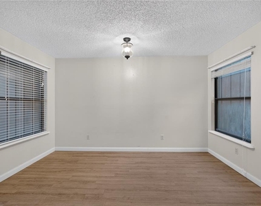 2701 Ne 10th Street - Photo Thumbnail 5
