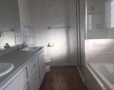 6452 Sw 63rd Court - Photo Thumbnail 4