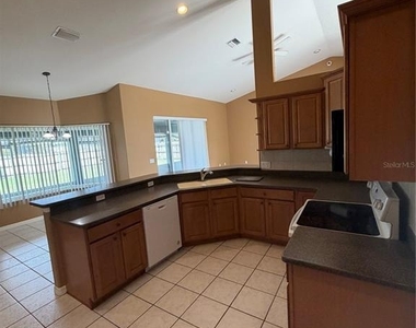 5539 Sw 83rd Lane - Photo Thumbnail 2