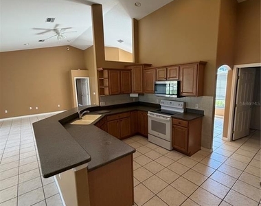 5539 Sw 83rd Lane - Photo Thumbnail 3