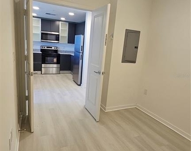 5591 Millenia Park Boulevard - Photo Thumbnail 8