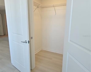 5591 Millenia Park Boulevard - Photo Thumbnail 10
