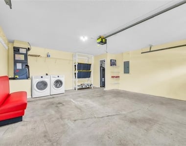 4211 Floating Orchid Court - Photo Thumbnail 14
