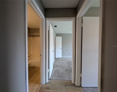 249 Afton Square - Photo Thumbnail 12