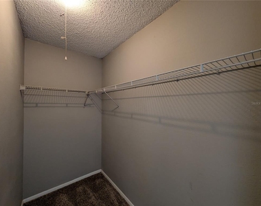 249 Afton Square - Photo Thumbnail 20