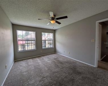 249 Afton Square - Photo Thumbnail 14