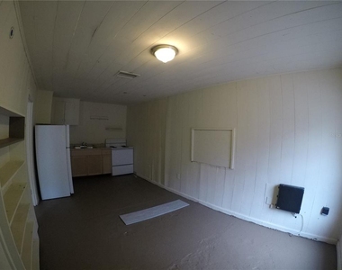 505 E Virginia Avenue - Photo Thumbnail 2
