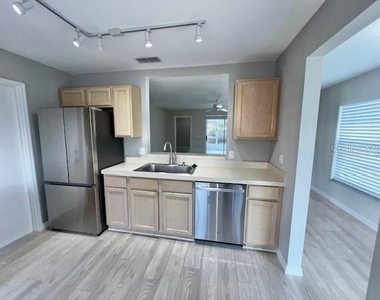 2024 Donegan Place - Photo Thumbnail 12
