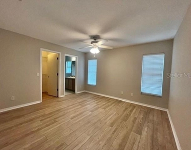 2024 Donegan Place - Photo Thumbnail 16