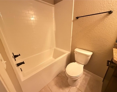 7 Bahia Court Terrace - Photo Thumbnail 15