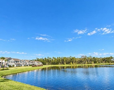 9868 Walkway Drive - Photo Thumbnail 23