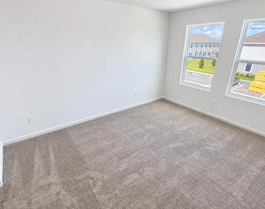 2492 Bevel Lane - Photo Thumbnail 4