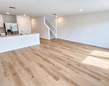 2492 Bevel Lane - Photo Thumbnail 21