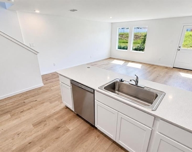 2492 Bevel Lane - Photo Thumbnail 19