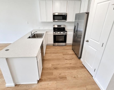 2492 Bevel Lane - Photo Thumbnail 17