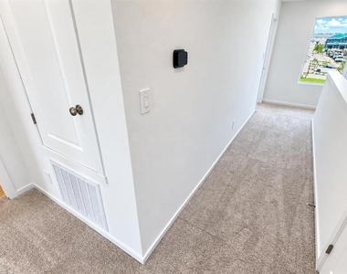 2492 Bevel Lane - Photo Thumbnail 11