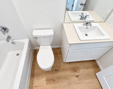 2496 Bevel Lane - Photo Thumbnail 20