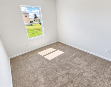 2496 Bevel Lane - Photo Thumbnail 16