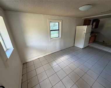 10 Lenox Court - Photo Thumbnail 6