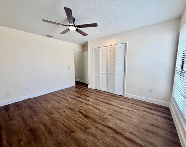 615 Casa Park Court - Photo Thumbnail 9