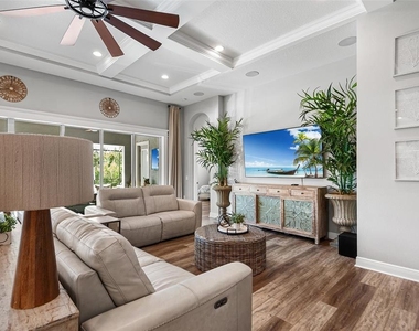 3994 Woodland Retreat Boulevard - Photo Thumbnail 10