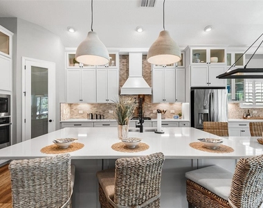 3994 Woodland Retreat Boulevard - Photo Thumbnail 4
