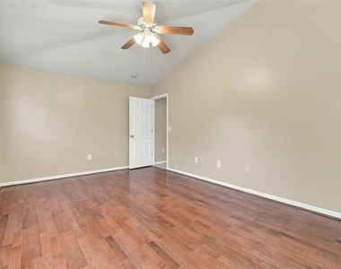10806 Brown Trout Circle - Photo Thumbnail 14