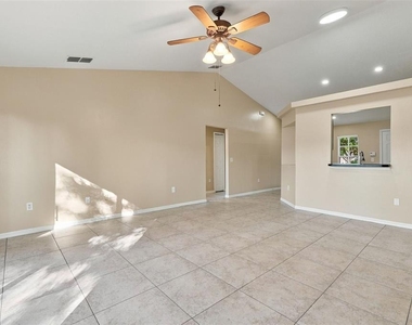 10806 Brown Trout Circle - Photo Thumbnail 9