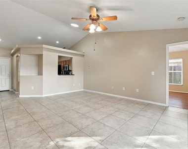 10806 Brown Trout Circle - Photo Thumbnail 8