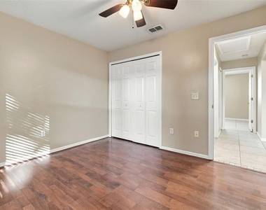 10806 Brown Trout Circle - Photo Thumbnail 20