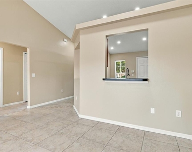 10806 Brown Trout Circle - Photo Thumbnail 7