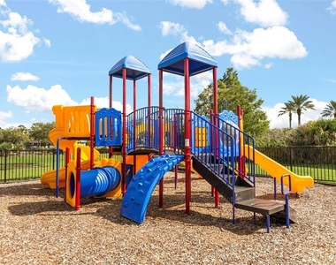5591 Millenia Park Boulevard - Photo Thumbnail 18